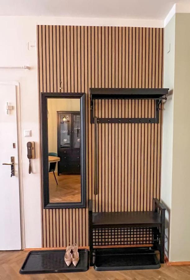96M2 Of Comfort And Style: 4Bd Apartment In Old Town Братислава Екстериор снимка